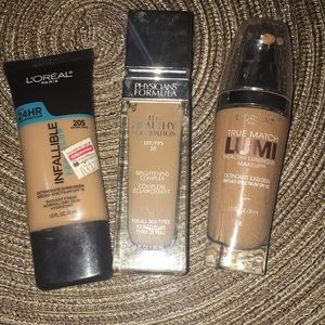 Drugstore bundle of foundations